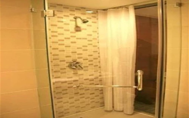 Bolt Hotel