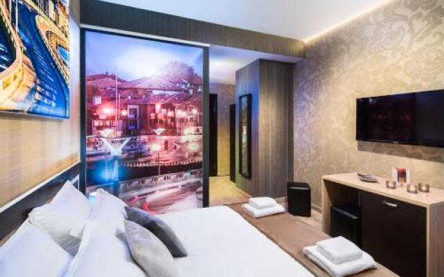 Central Point Boutique Hotel