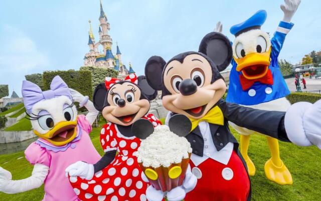 Spacious Quentoinise Town House