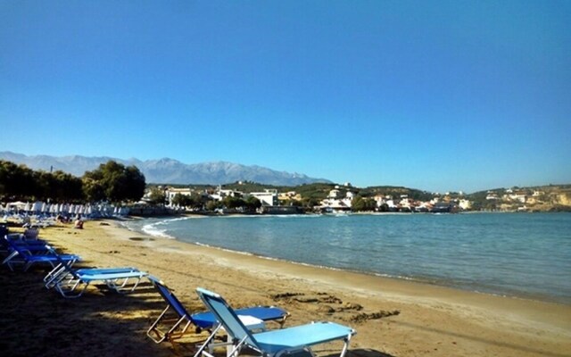 Ideal for 2 families, small village close to beaches