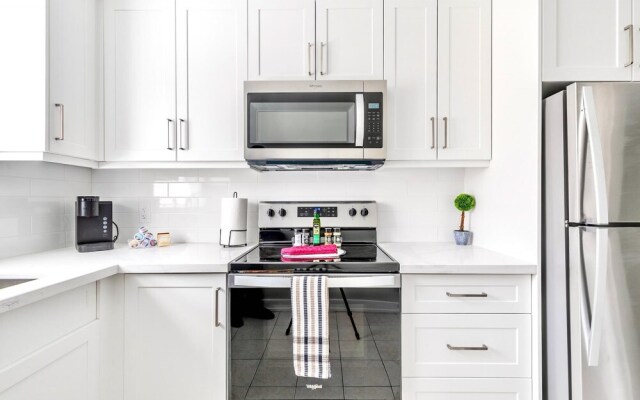 1BR Apt With King Bed Netflix-near Downtown