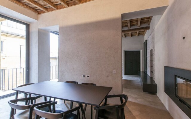 Rental in Rome Loophouse