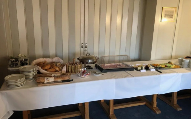 Hotel Restaurant Rössli am Zürichsee