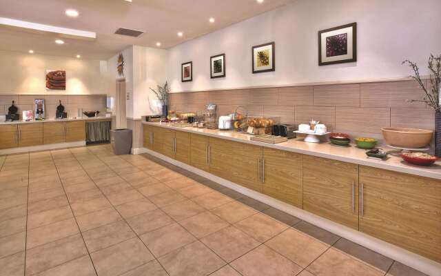 La Quinta Inn & Suites by Wyndham Danbury