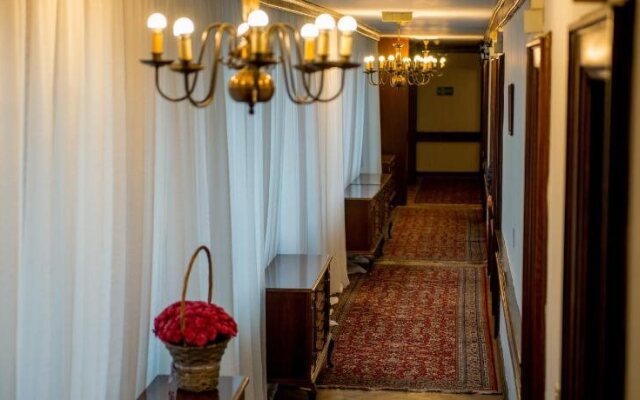 Hotel Grand