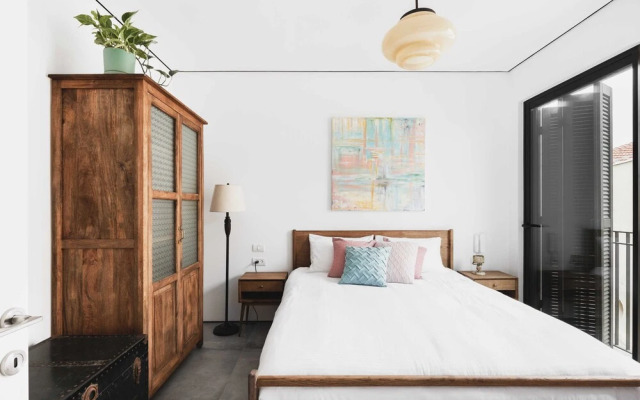 Netas Art by TLV2RENT