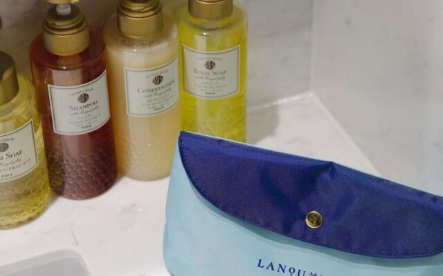 Lanou International Hotel, Hong Kong Middle Road, May Fourth Square, Qingdao