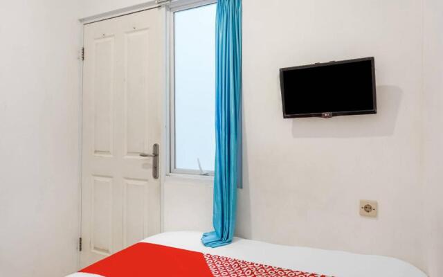 Super OYO 91074 Stariez Senen Syariah