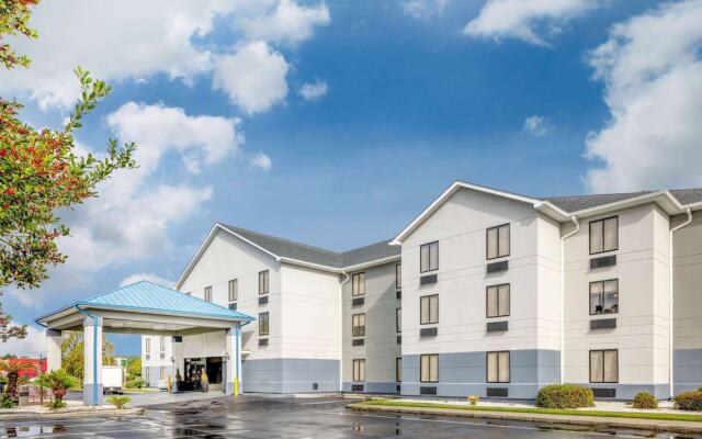 Travelodge Suites Savannah Pooler