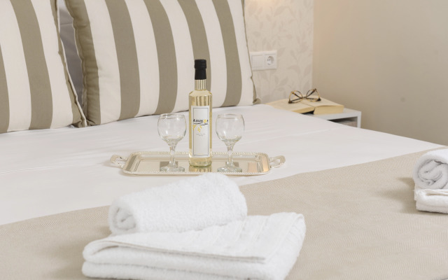 Ammos Beach Seaside Luxury Suites Hotel