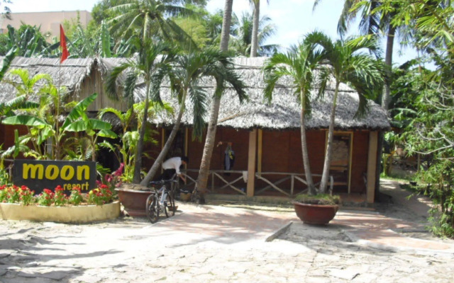 Moon Resort