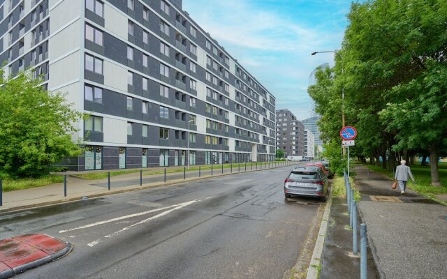 Modern Studio Gwiazdzista by Renters