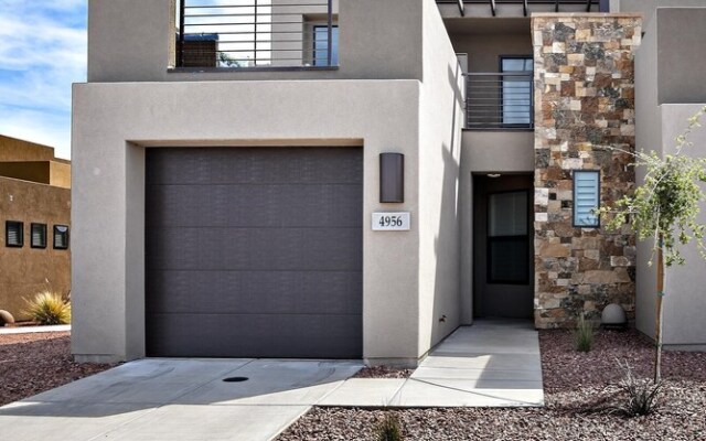 The View At The Escapes