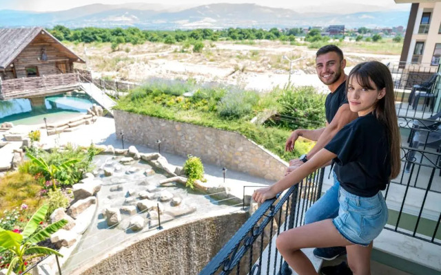 Glamping & Motel Alliance