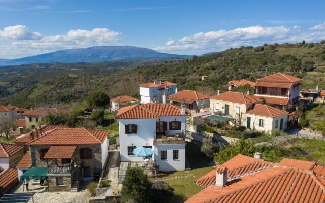 Stone House in Lafkos Pelion