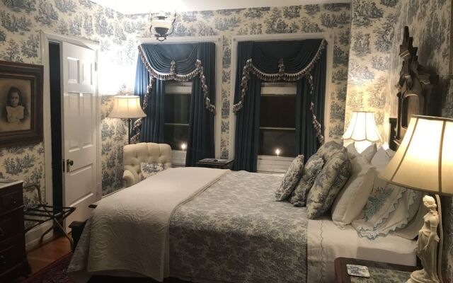 The Gables Bed and Breakfast Philadelphia