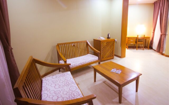 Masailand Safari & Lodge