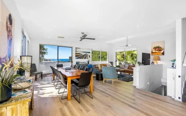 Peregian Beach Holiday House & Resort Pet Friendly