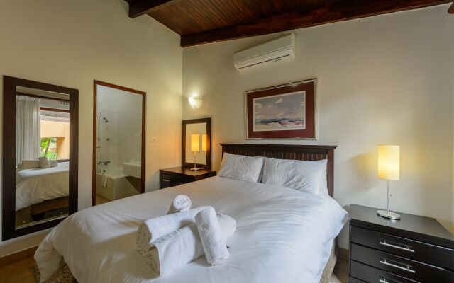 San Lameer Villa Rentals 2816