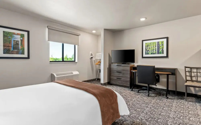 My Place Hotel-Bentonville Rogers AR