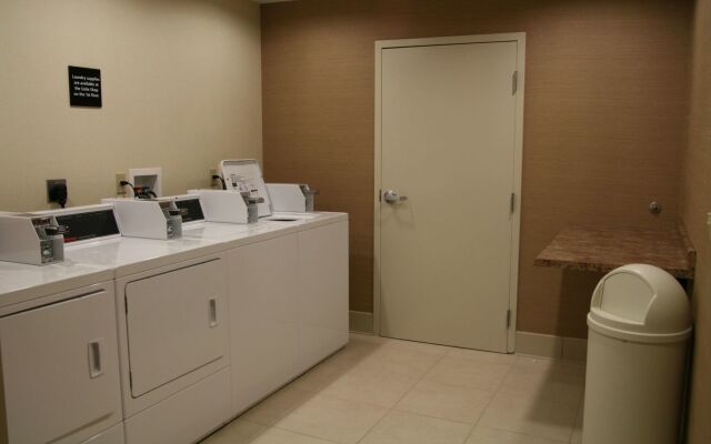 Hampton Inn & Suites Wilder