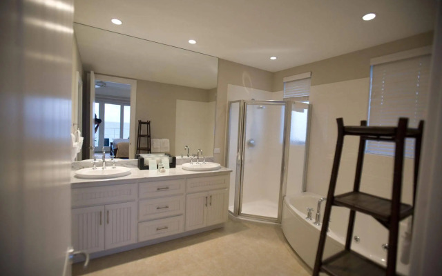 Caribbean Club Luxury Condo Hotel