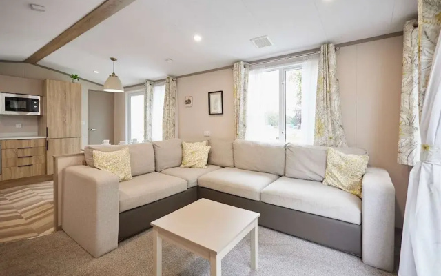 Host Stay Stone Beck Lodge