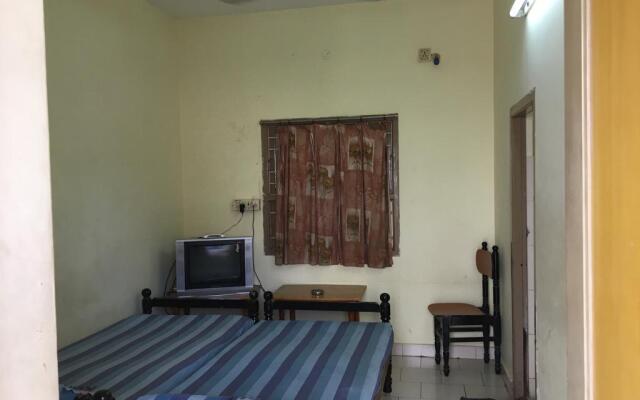 Kumaran Guest House