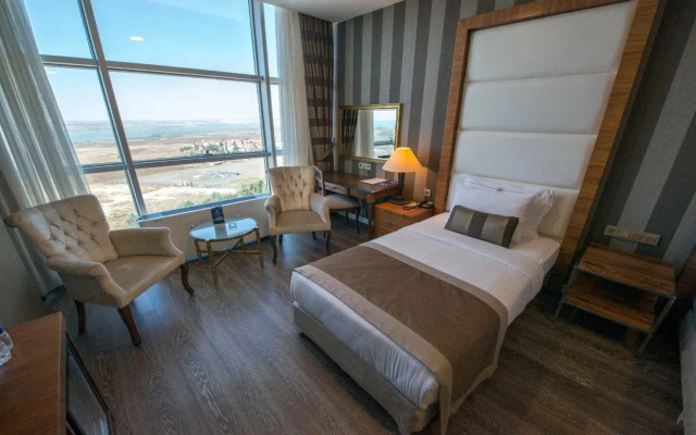 Crowne Plaza Istanbul West by IHG