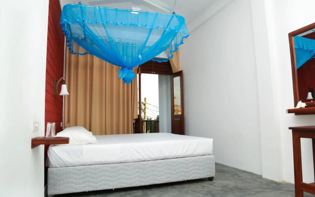 Four season Guest house