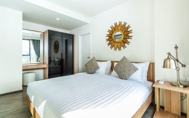 The Deck Condominium by Lofty