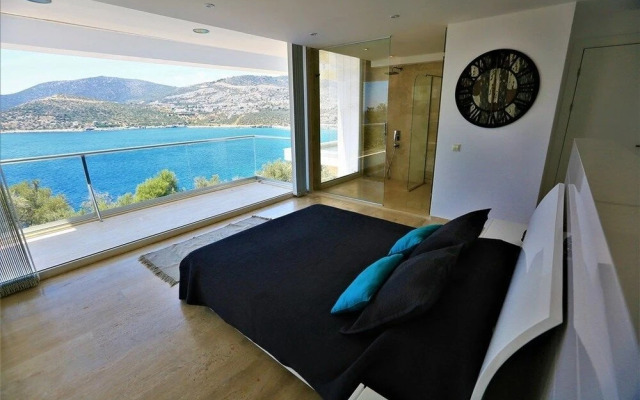 Villa Luminex by Akdenizvillam