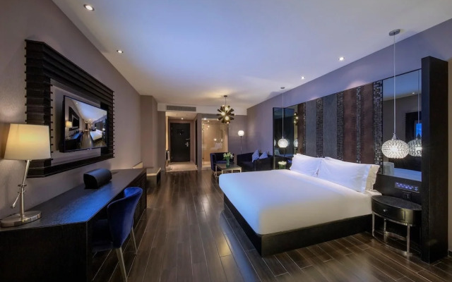 Ramada by Wyndham Zhenjiang Dagang New District