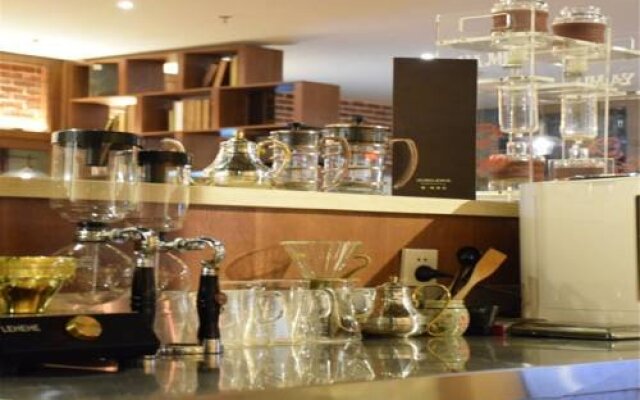 James Joyce Coffetel Qinhuangdao People Park Plaza