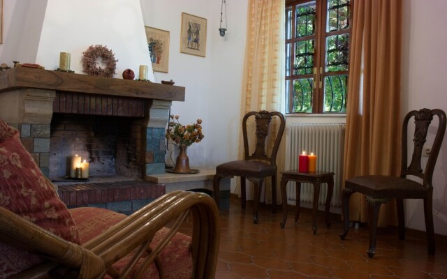 Alexandra Villa Stalos