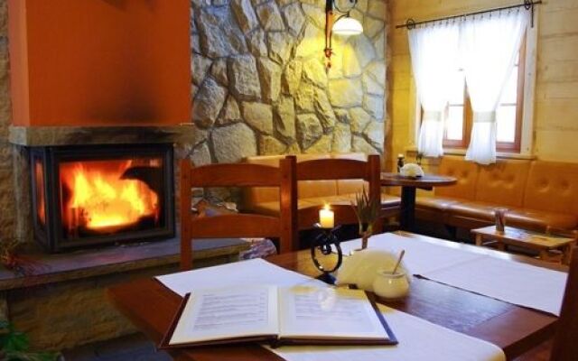 Hotel 365