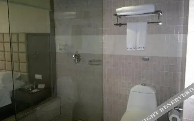 Wanhao Business Hotel Yichuan