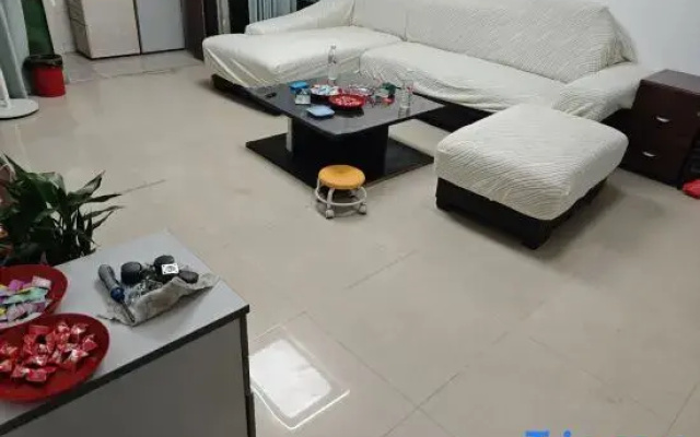 Ximuhua Youth Hostel (Baoti Metro Station Branch)