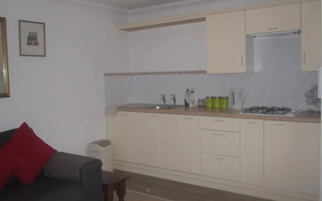Hill House Guest House