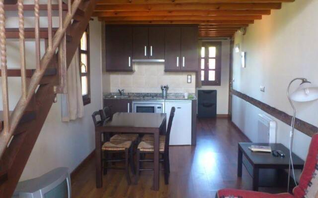 Apartamentos Rurales La Cirigüeña