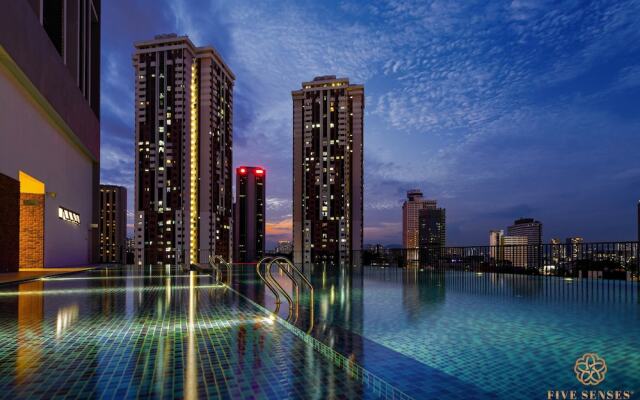 Chambers Residence, Sunway Putra Mall