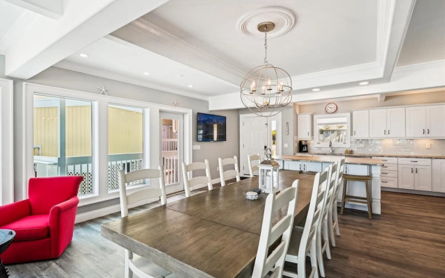 Sandpiper Cove 1115 3 Bedroom Condo by RedAwning