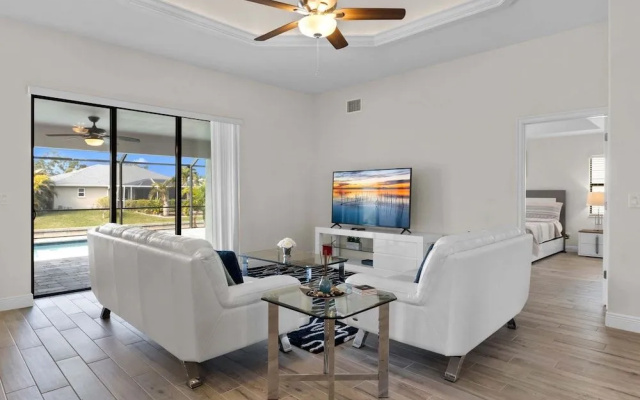 Midpoint Villa by Distinctive Beach Rentals