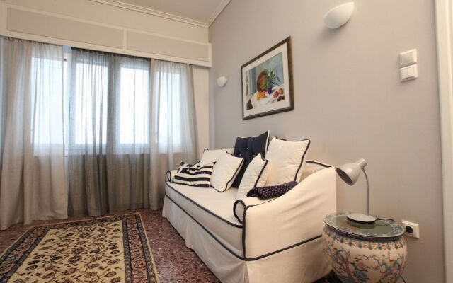 Stylish flat by the beach of Edem