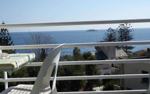 Hotel Cyrnea