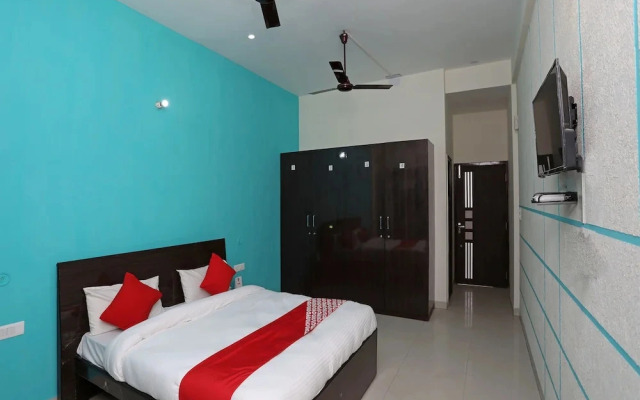 Star Guest House By OYO Rooms