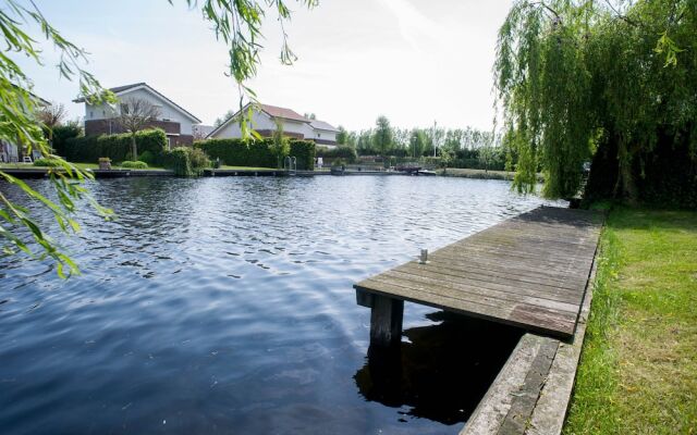 Vink Water View Apartment