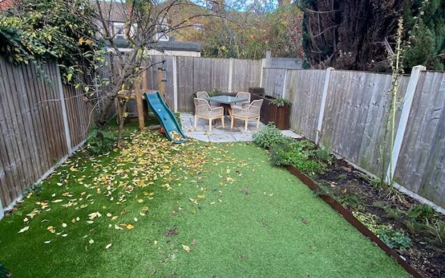 Stunning 4BD House W/large Garden - Finsbury Park!