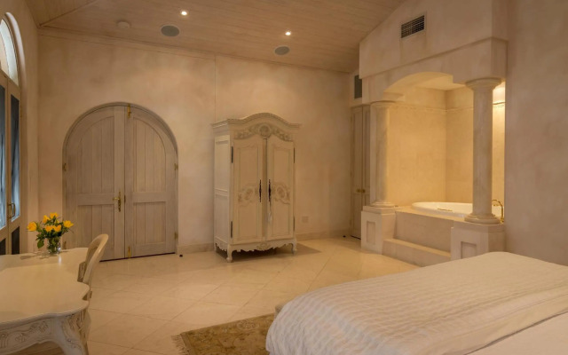 Victoria's at Ewingsdale