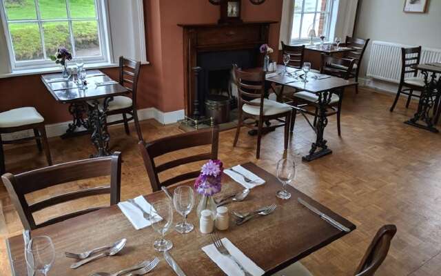 Scarborough Hill Country Inn